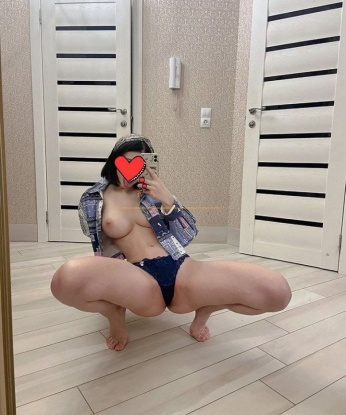 😘 Я живу в Москве и предлагаю широкий спектр услуг, которые удовлетворят любые твои фантазии. 💋 Моими возможностями я не ограничена, готова исполнить самые смелые желания, которые ты можешь представить. 🌟 У меня имеются отличные отзывы от моих предыдущих клиентов, которые подчеркивают мою профессиональность и непревзойденную красоту. 🌹 Смотри мои фото, чтобы убедиться в этом самостоятельно. 💄 Обращайся ко мне, и ты получишь незабываемые эмоции и наслаждение, которые ты заслуживаешь. 💥 Жду тебя в Москве, чтобы создать вместе моменты, которые останутся в твоей памяти навсегда. 💫 Дарья